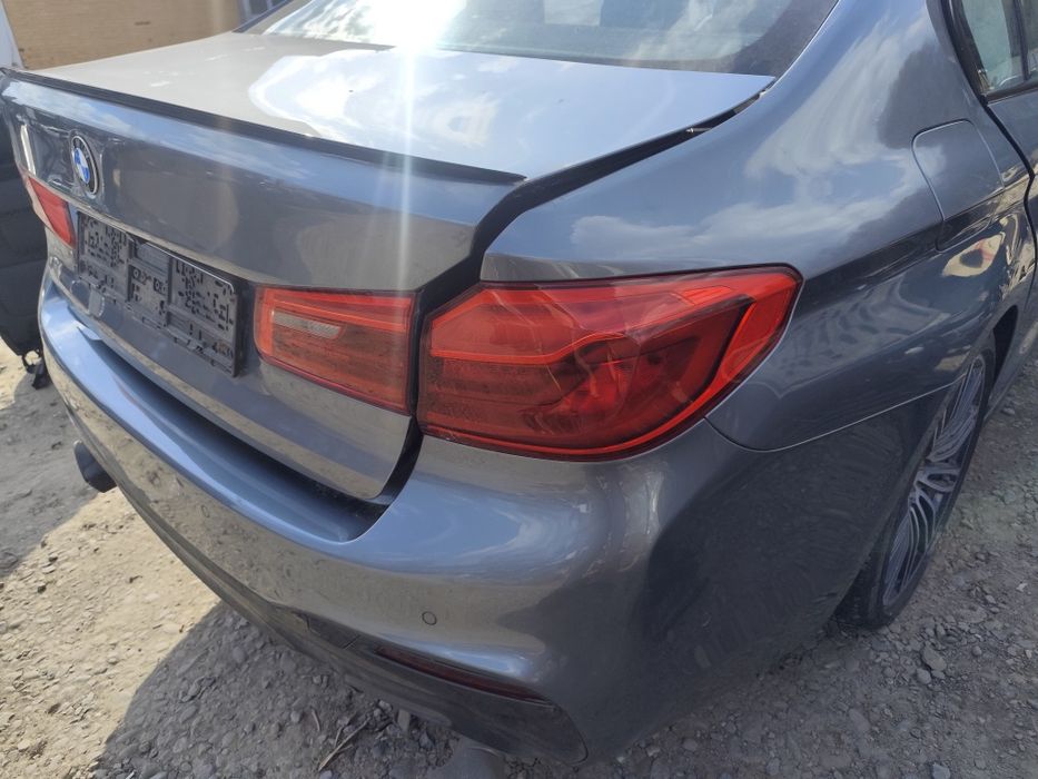 Elemente spate BMW G30 seria5 Bara M, stop capota spate evacuare dubla