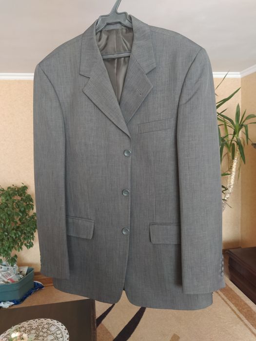 Новый Пиджак размер 48