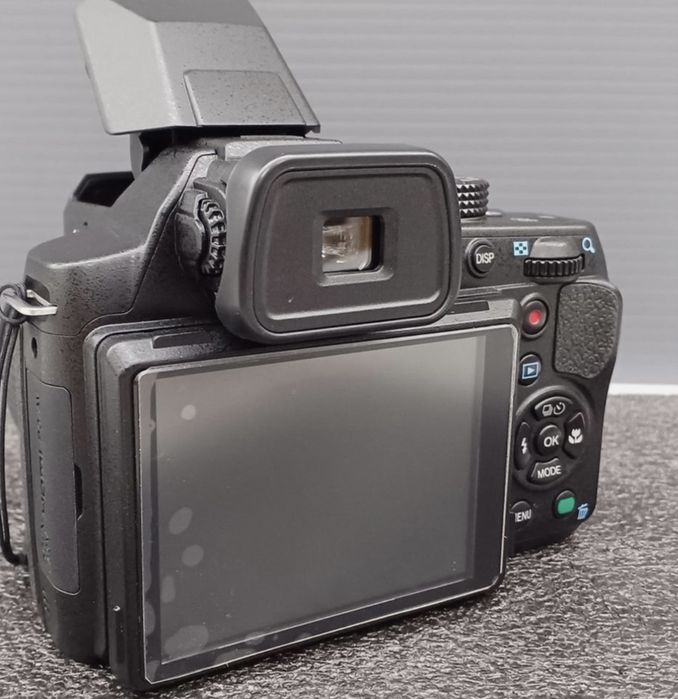 Продам фотоаппарат Pentax X-5