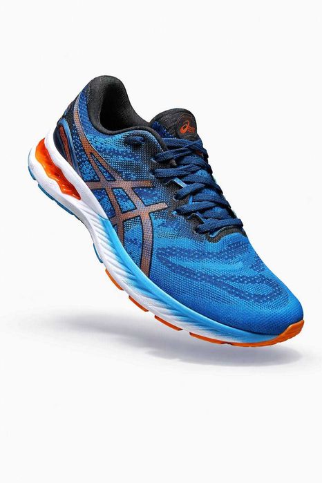Беговые кроссовки ASICS Gel-Nimbus 23, размеры от 40 до 45.