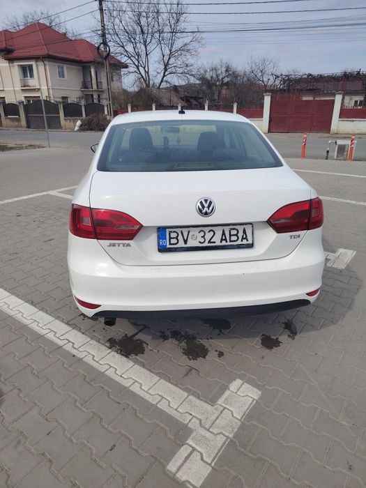 Vând Volkswagen Jetta 1.6 Tdi