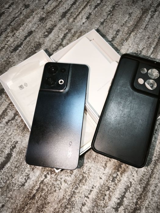 Vând telefon Oppo Reno 8 5 g