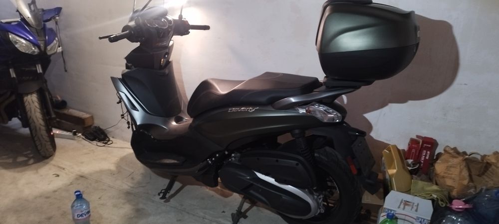 Piaggio Beverly 350 на 13000км на части