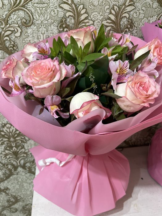 Свежие цветы продам срочно