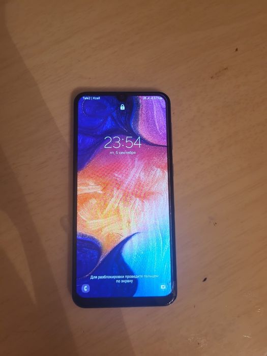 Срочно продаю:самсунг а50