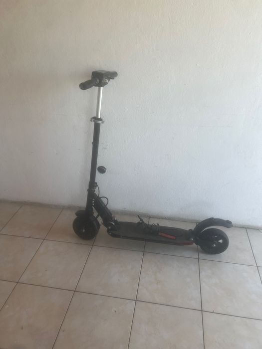 Trotinetă cu 3 viteze prinde 35km