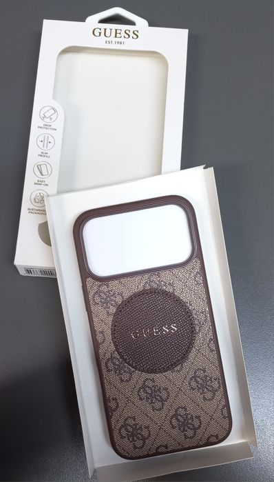 Оригинален кейс Guess за iPhone 17 Pro Max