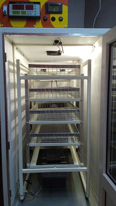 Инкубатор продаётся