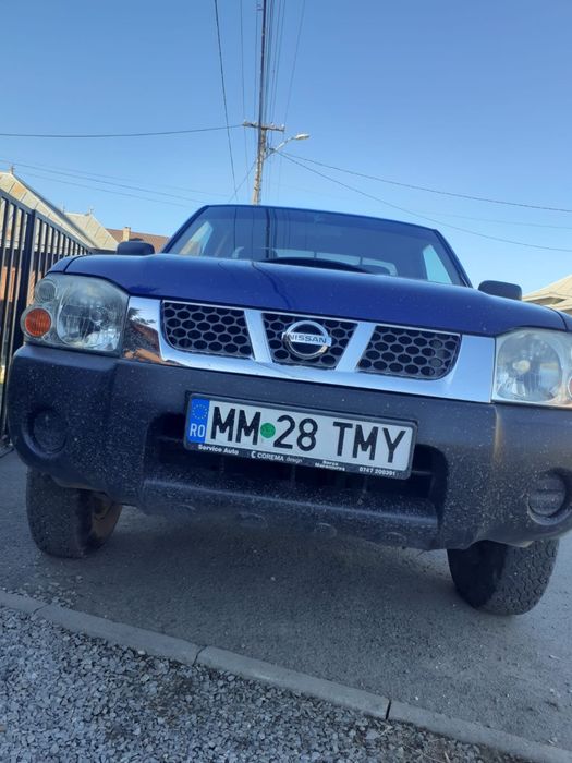 Nissa navara King cab lada lunga 2,5 dise 4x4,anul 2004.