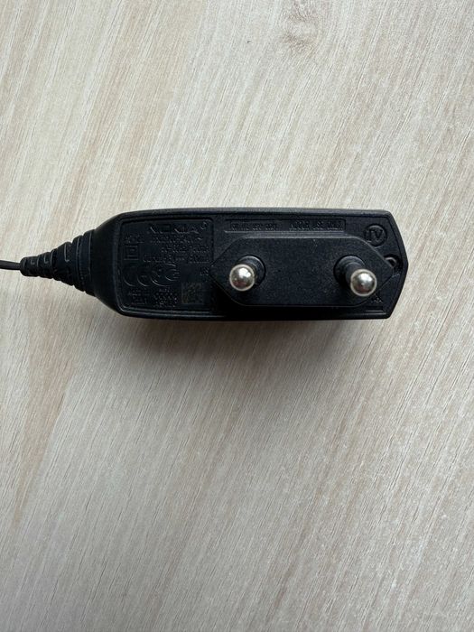 Продавам GSM Nokia 3100 нови панел + клавиатура
