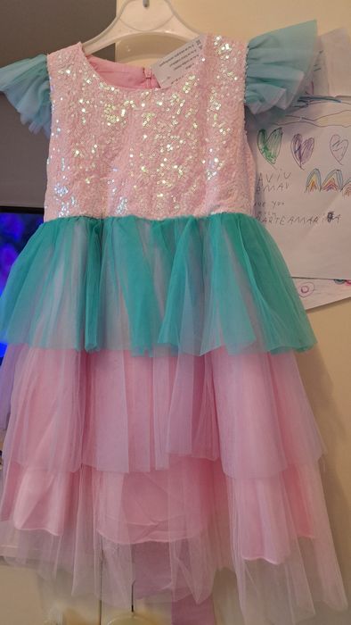 Rochie eleganta fete