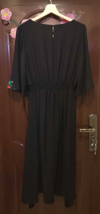 Rochie midi Iiana neagra marimea M