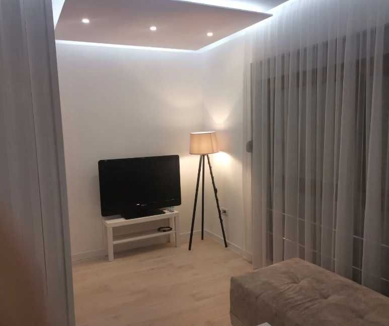 Дава се под наем Двустаен апартамент в Пловдив, Изгрев - 65 кв.м за 402.9 € - Снимка #3