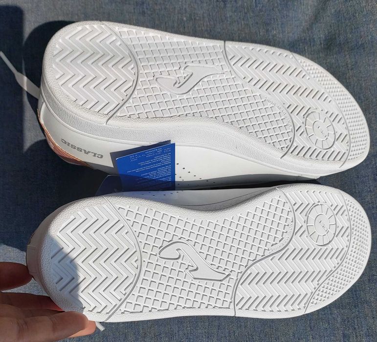 Бели дамски обувки -38 номер