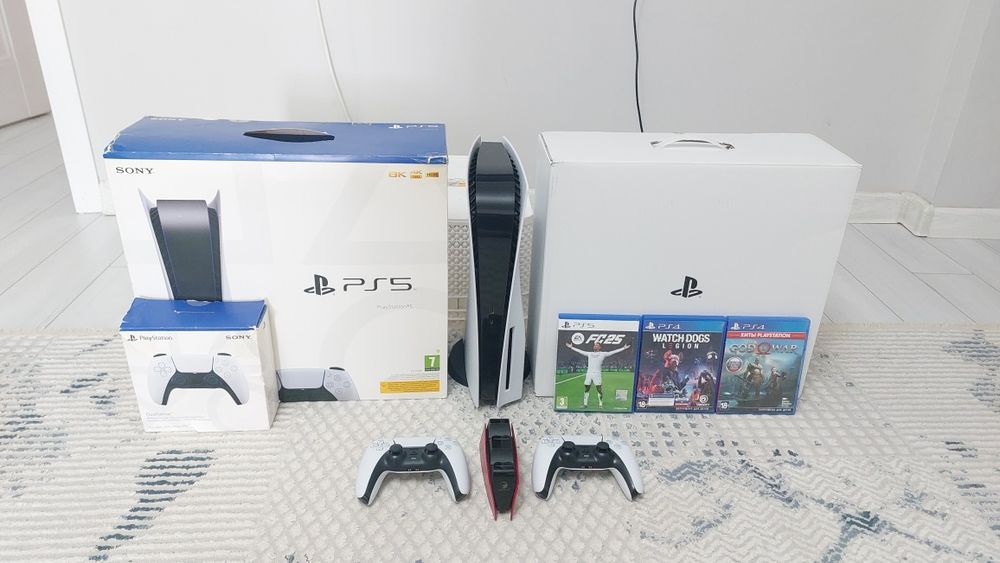 PS5 + 2дж+Фифа 25+игры ещё