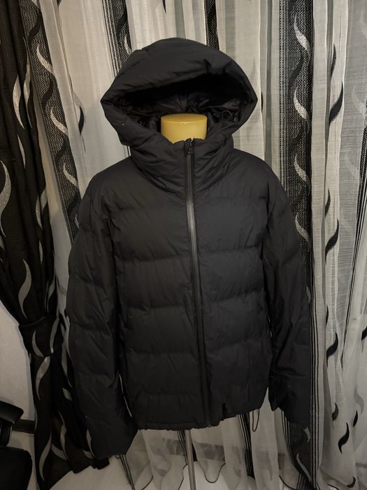 Uniqlo якета.