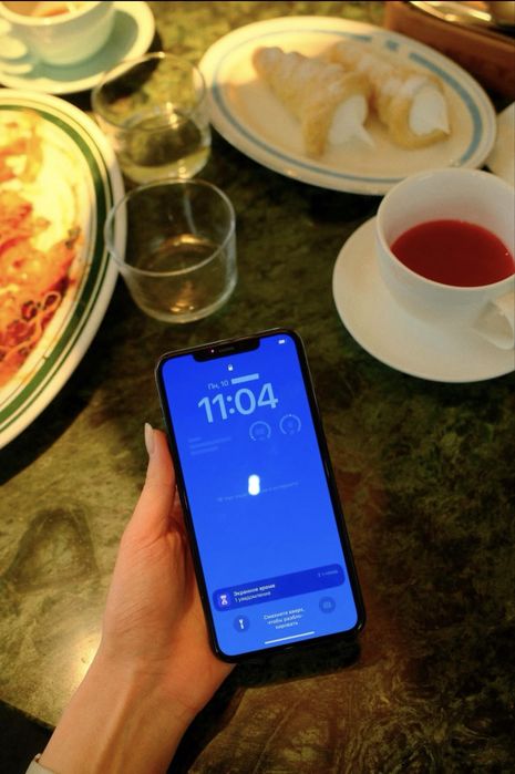 Продам 11 pro max 256 gb,срочно