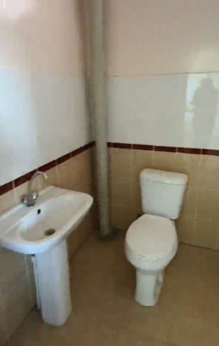 3 xonali kvartira sotiladi