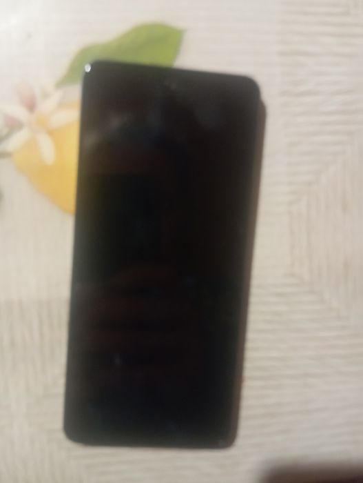 Чисто нов телефон