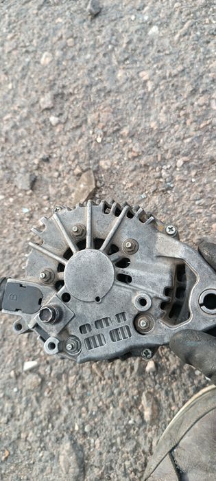 Генератор на Ниссан Патрол