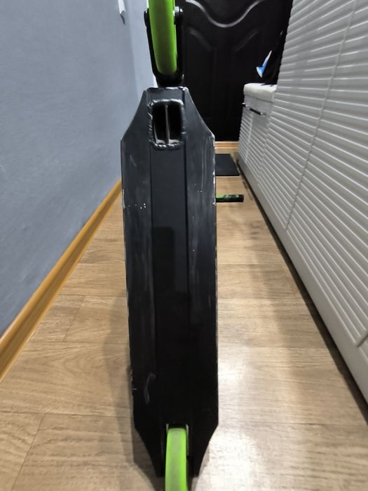 Продам трюковой самокат.