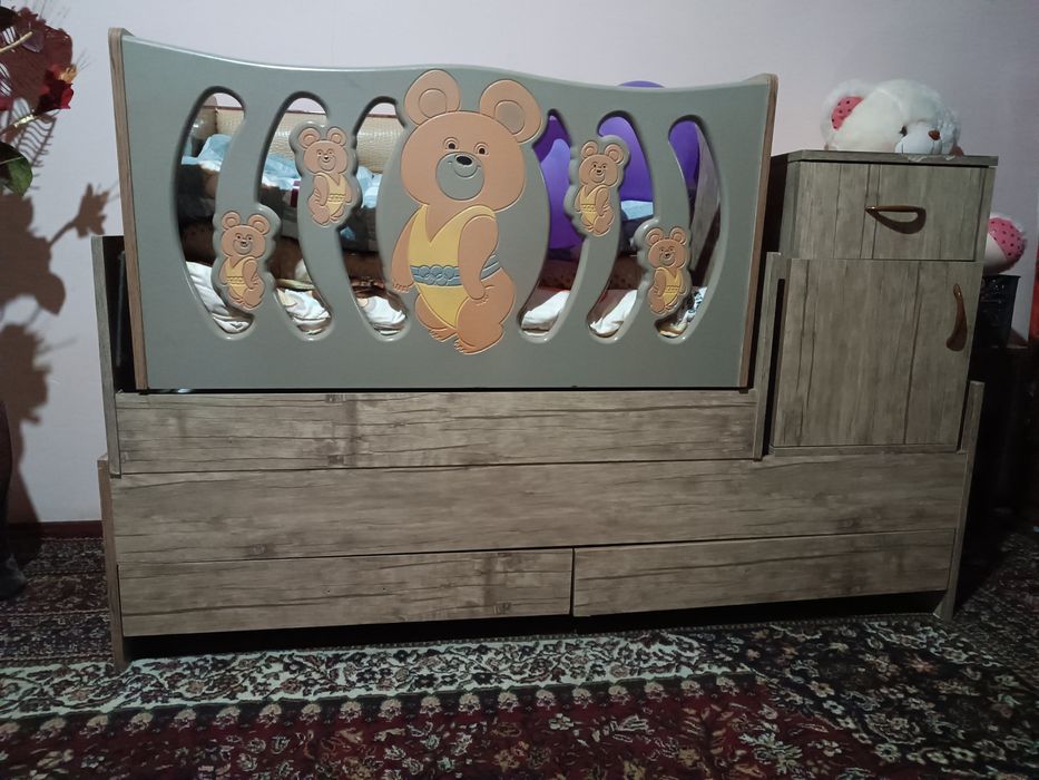 Детиский мебел сотилади