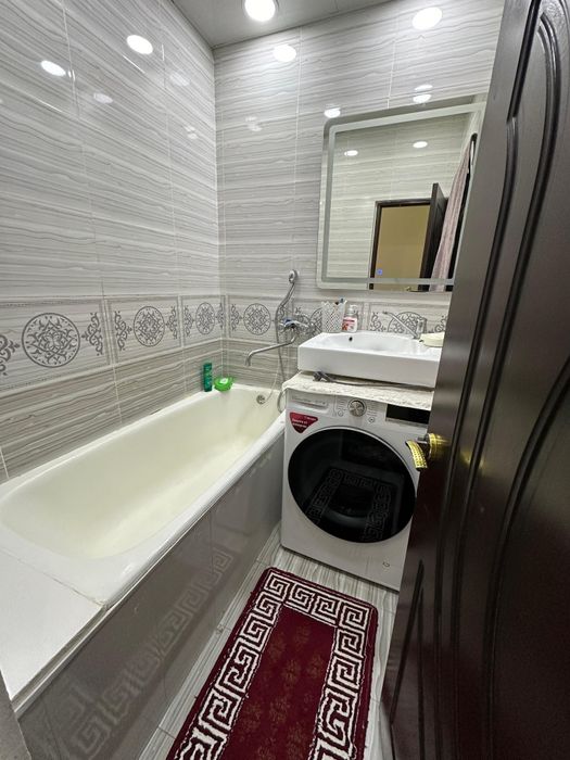 Продам 4х ком кв. С гаражом с мебелью и техникой