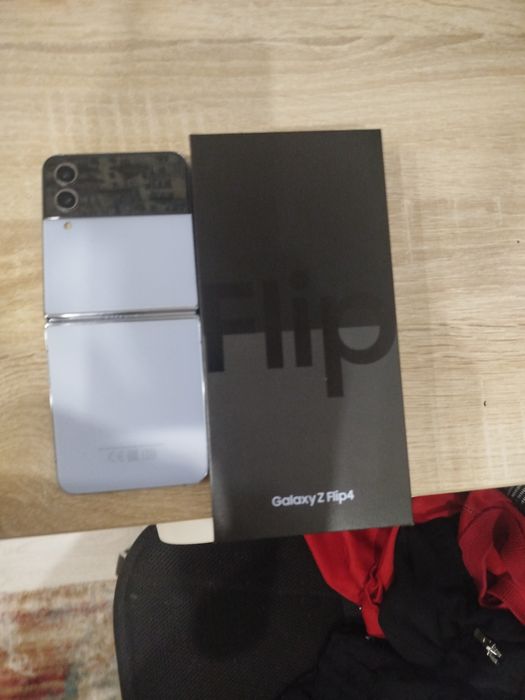Samsung Galaxy Z flip 4