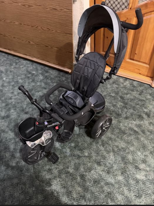 Велоколяска для детей практически новая