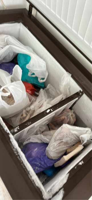 Vand produse animaliere , cas , branza , telemea