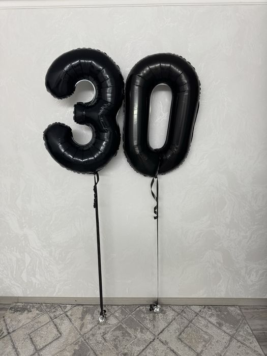 Продам шары цифра три и ноль