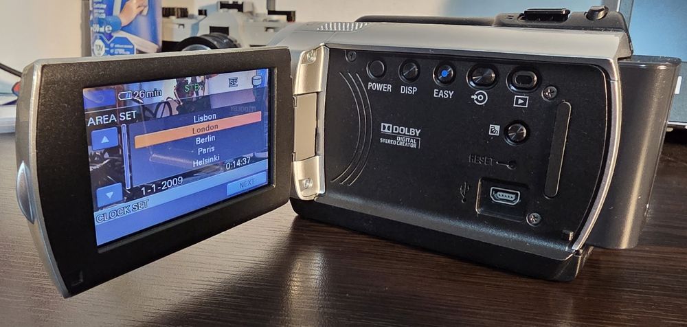 Vand Sony Handycam DCR-SR37E – camera video digitala cu HDD,