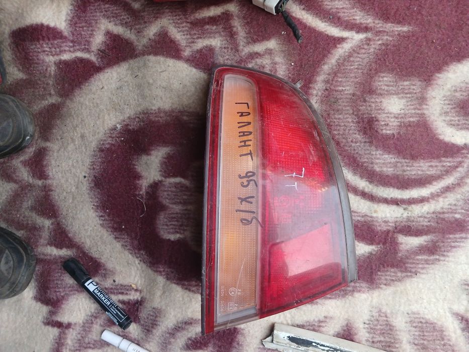 Фонарь Митсубиси Галант 1995г