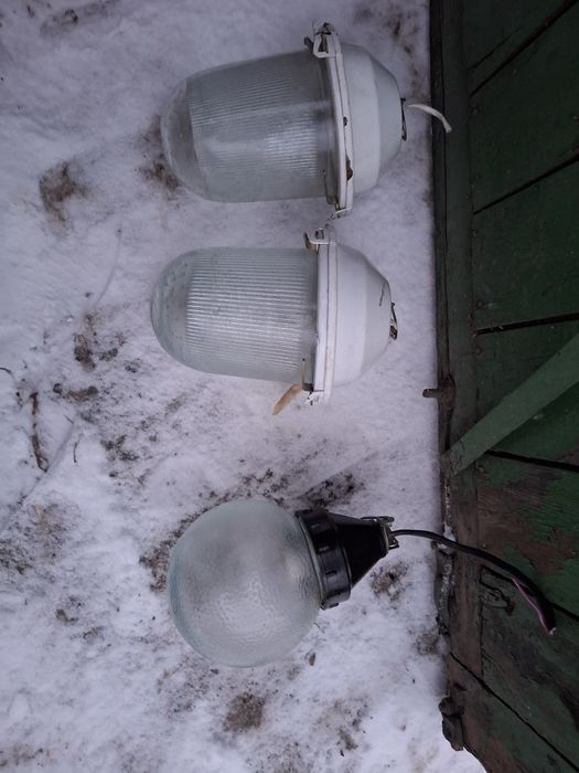 Продам  лампы 2000