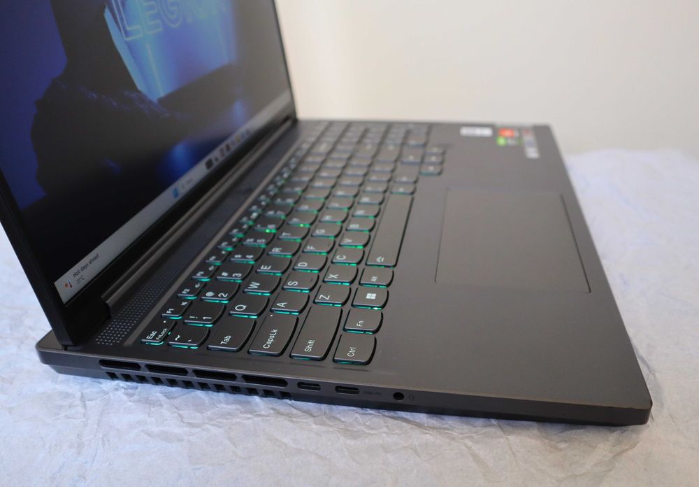 Legion Slim S5/Ryzen 5 7640HS/16GB/2TB SSD/RTX 4060 - 8GB