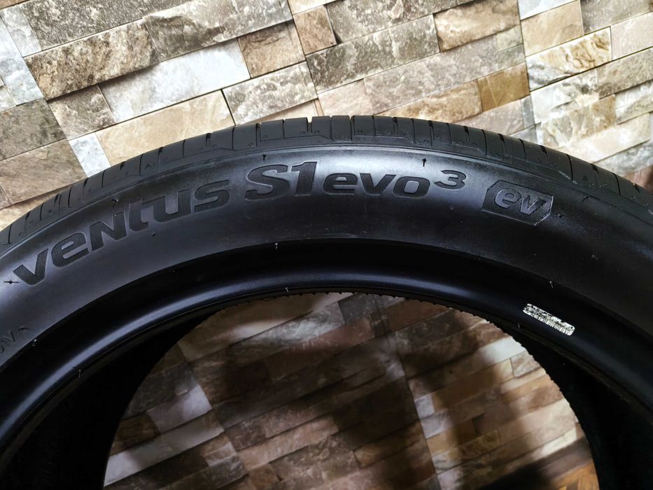 Продаю автошины размер 255 / 45 r 20