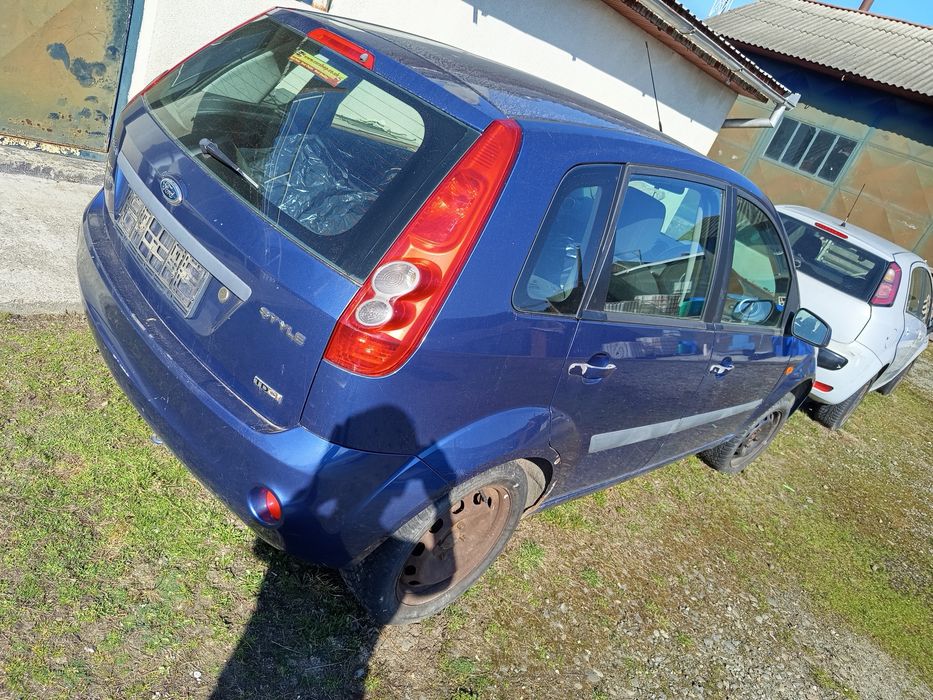 FORD Fiesta 2007 — imagine 2