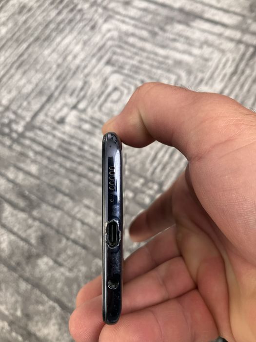 Телефон Samsung A50 128 GB