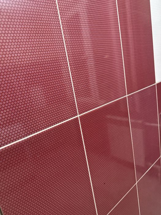 Отдам даром кафель!!!