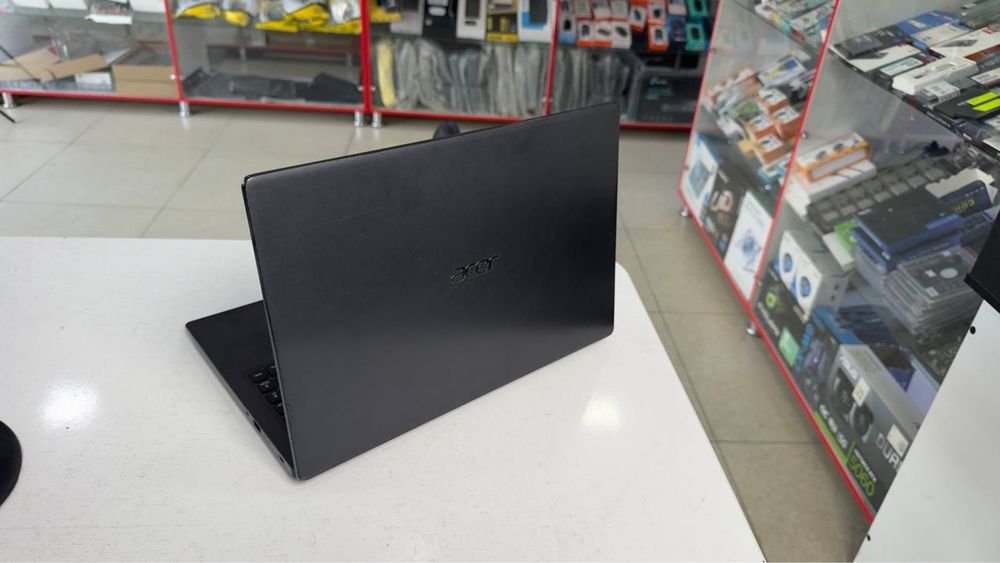 Acer office Noutbuk seleron N4020 DDR4 4/500 hdd holati yaxshi