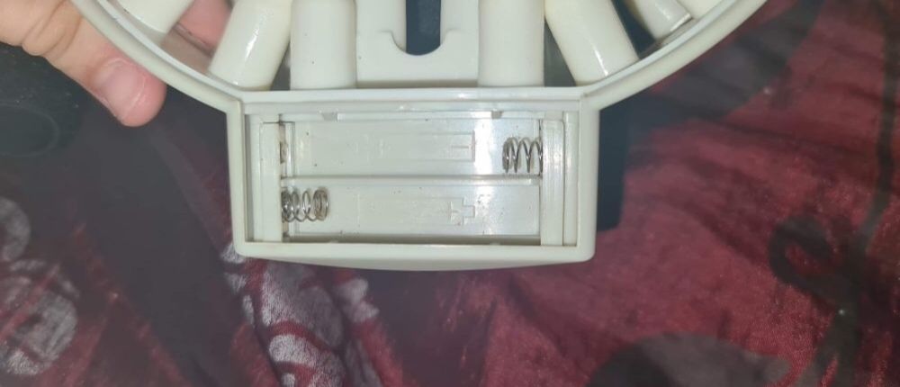 Aparat masaj facial și îmbunătățirea vederii