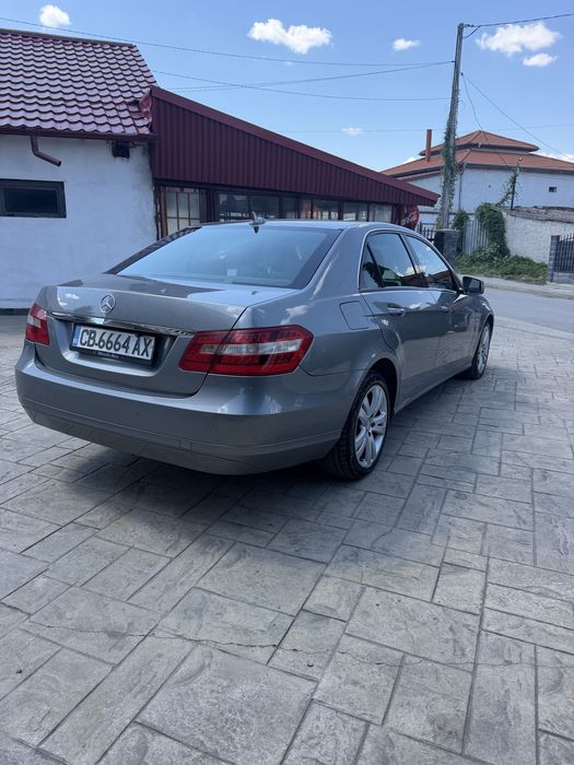 Mercedes E220,132ks,TOP