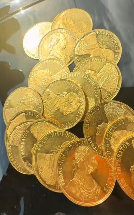 Galben placate cu aur de 24k pentru detalii la 0752310547