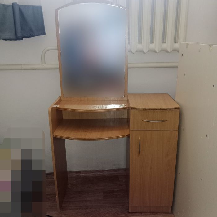 Продаю зеркало/шкаф/телевизор