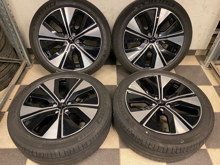 Roti de vara Volvo/Polestar Michelin 245/45/19