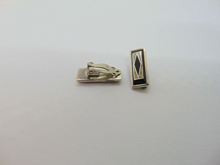 Cercei clips din argint cu onix si sidef Annie Willie