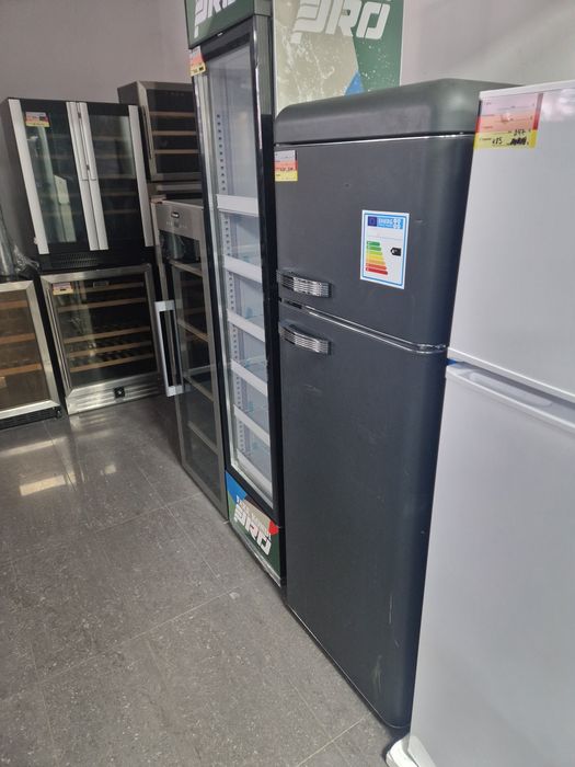 Хладилник с горна камера Ретро Scan