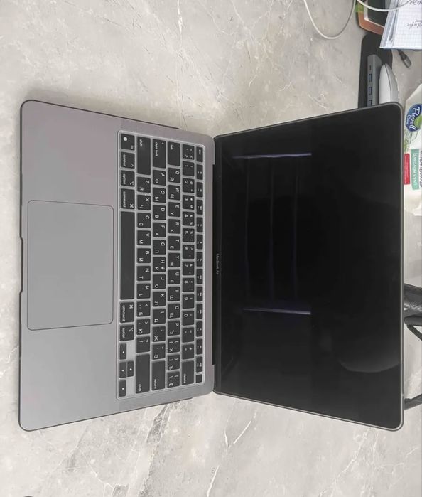 Срочно продам макбук