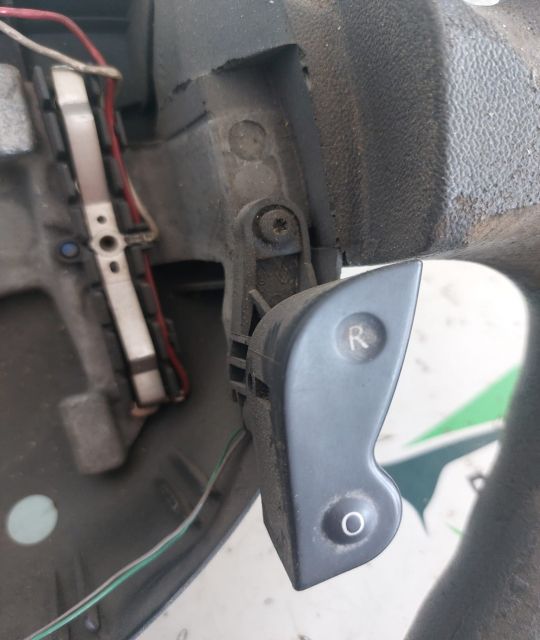 Comenzi volan Renault Megane a 2-a generatie