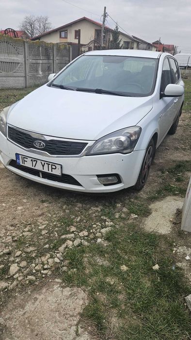 Kia Cee’d 2012, 126 CP, 6 Trepte la doar 2.200€!